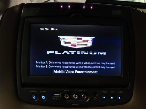 Used 2016 Cadillac Escalade Platinum AWD/4WD image 32