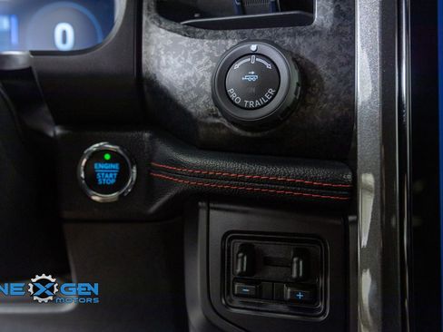 Used 2022 Ford Expedition Max Limited AWD/4WD image 19