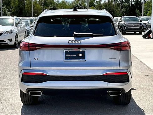 Certified 2025 Audi Q5 2.0T Premium Plus w/ Premium Plus image 6