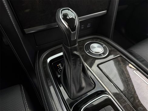 Used 2022 INFINITI QX80 Luxe w/ Cargo Package image 18