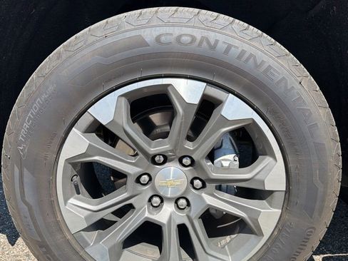 Used 2022 Chevrolet Silverado 1500 High Country image 11