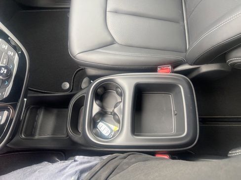 New 2026 Chrysler Pacifica Select image 24