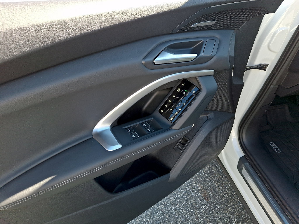 New 2026 Audi Q5 Premium Plus AWD/4WD image 10
