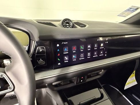 New 2025 Porsche Cayenne Coupe image 40