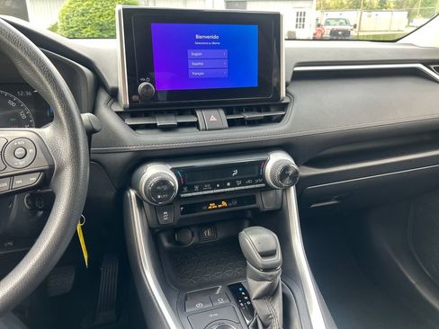 Certified 2023 Toyota RAV4 LE AWD/4WD image 12