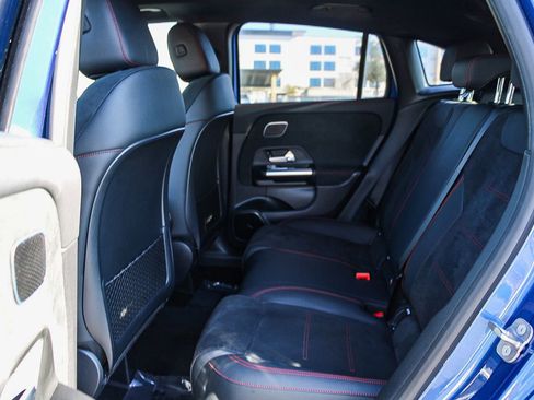Certified 2025 Mercedes-Benz GLA 250 4MATIC image 19