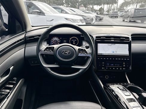 Used 2023 Hyundai Tucson Limited image 25