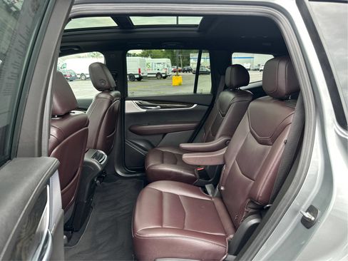 Certified 2023 Cadillac XT6 Premium Luxury AWD/4WD image 10