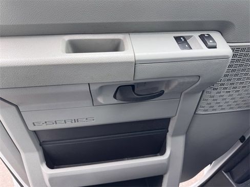 New 2026 Ford E-450 and Econoline 450 Super Duty w/ Power Equipment Group image 27