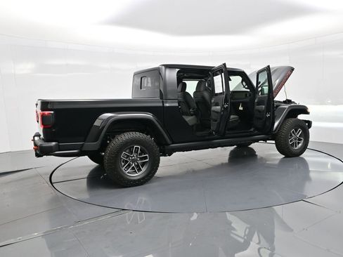 New 2025 Jeep Gladiator Mojave image 25