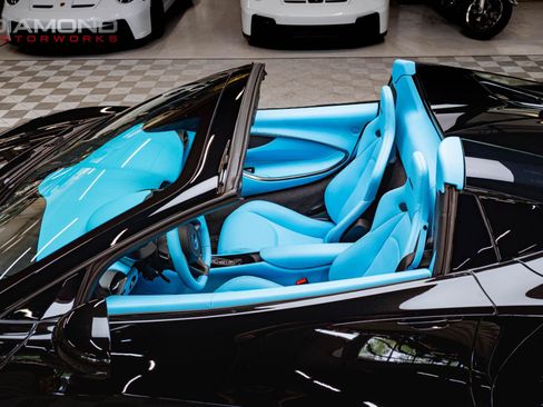 Used 2026 McLaren Artura Spider RWD image 72