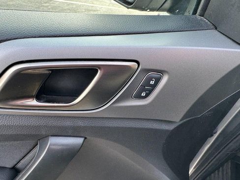 Used 2022 Ford Ranger XLT image 16