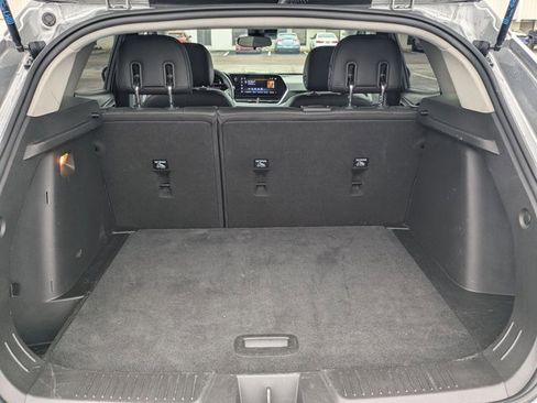 Used 2025 Chevrolet Trax LT image 16