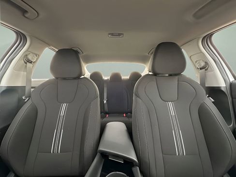 New 2025 Hyundai Elantra Blue image 9