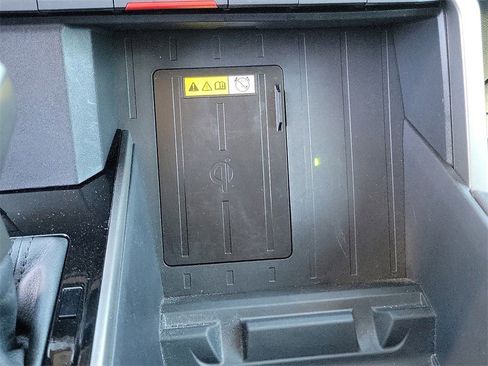 Used 2023 Toyota Tundra Limited w/ Power Package image 13