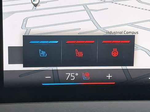 Used 2024 BMW iX xDrive50 w/ Premium Package image 25