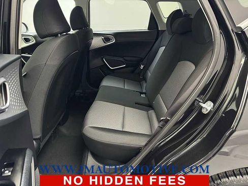 Used 2025 Kia Soul LX image 14