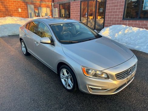 Used 2015 Volvo S60 T5 Platinum image 7