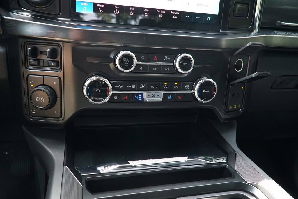 New 2026 Ford F350 Lariat w/ Black Appearance Package AWD/4WD image 15