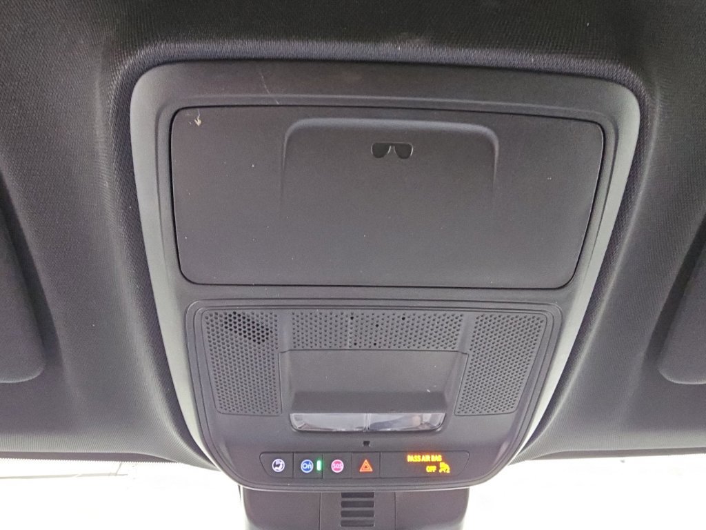 Certified 2026 Chevrolet Traverse LT FWD image 22