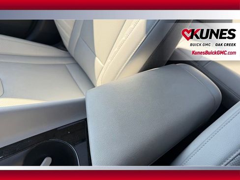 Used 2025 Hyundai Elantra Limited FWD image 20