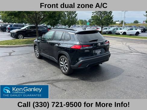 Used 2023 Toyota Corolla Cross XLE w/ Convenience Package FWD image 14