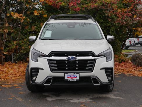 Used 2023 Subaru Ascent Touring image 32