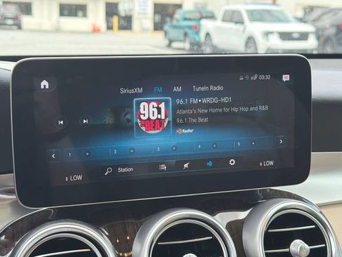 Used 2022 Mercedes-Benz GLC 300 image 31