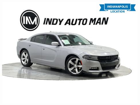 Used 2016 Dodge Charger R/T w/ Navigation & Travel Group RWD image 1