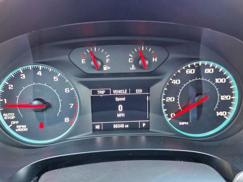 Used 2022 Chevrolet Malibu LT image 36