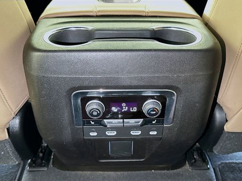 Used 2021 Chevrolet Tahoe Premier image 25