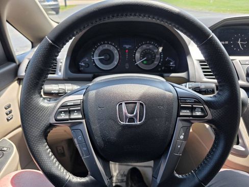 Used 2013 Honda Odyssey Touring image 14