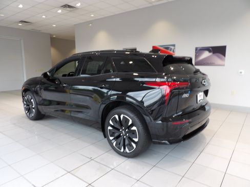 Used 2025 Chevrolet Blazer EV RS AWD/4WD image 6