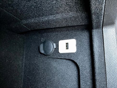 Used 2013 GMC Yukon Denali AWD/4WD image 16