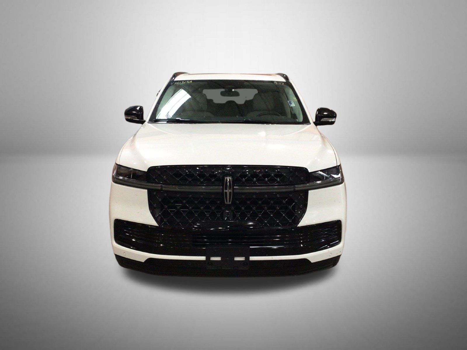 Used 2026 Lincoln Navigator L Reserve w/ Jet Appearance Package AWD/4WD image 2