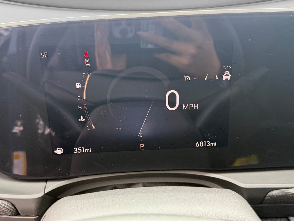 Used 2025 Buick Envista Preferred FWD image 13