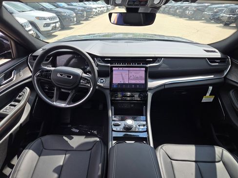 New 2025 Jeep Grand Cherokee L Overland image 21