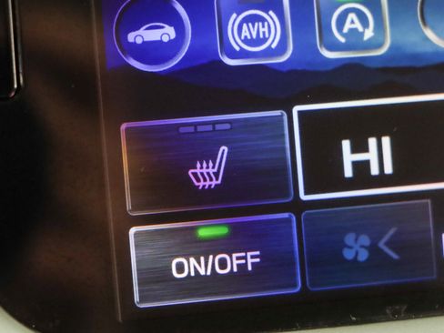 Used 2024 Subaru Outback Premium image 21