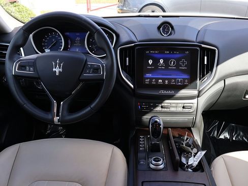 Used 2018 Maserati Ghibli S Q4 image 40