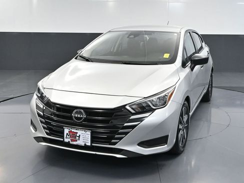 Used 2024 Nissan Versa S w/ S Plus Package image 12