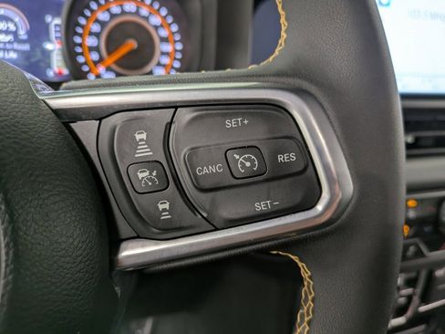 Used 2024 Jeep Wrangler Sahara image 17