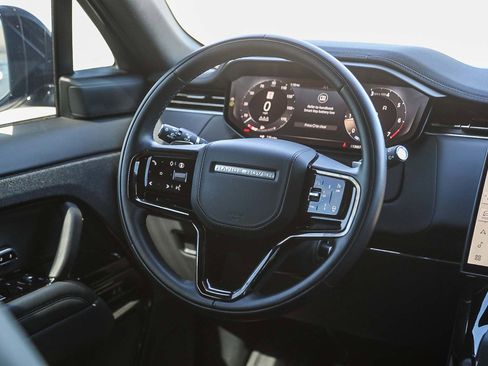 Used 2024 Land Rover Range Rover Sport Dynamic SE image 15