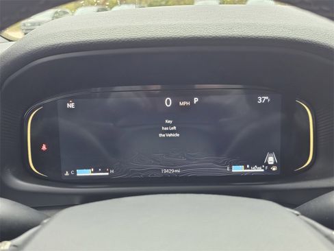 Used 2025 Jeep Wagoneer Series II image 12