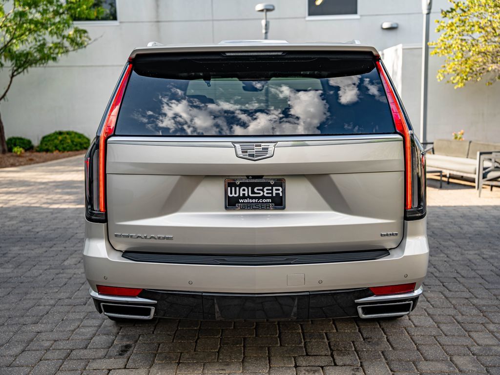 Used 2021 Cadillac Escalade Premium Luxury Platinum w/ Heavy-Duty Trailer Package AWD/4WD image 6