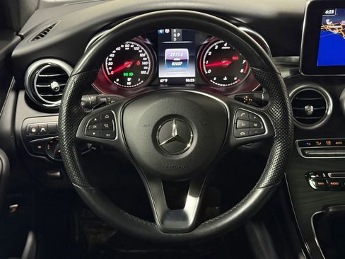 Used 2018 Mercedes-Benz GLC 300 4MATIC image 22