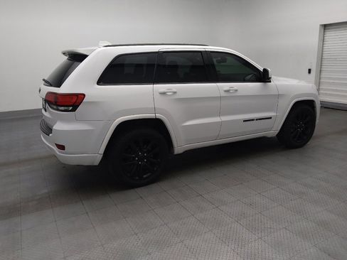 Used 2019 Jeep Grand Cherokee Altitude RWD image 10