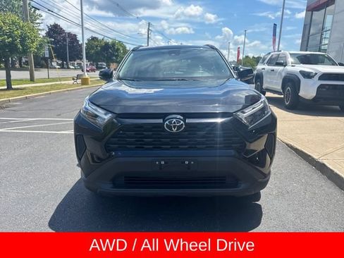 Used 2025 Toyota RAV4 XLE AWD/4WD image 9