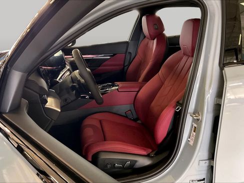 New 2027 BMW 530i w/ Executive Package RWD image 9
