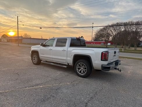 Used 2018 GMC Sierra 1500 SLT image 12