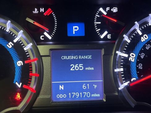 Used 2014 Toyota 4Runner 4WD image 16